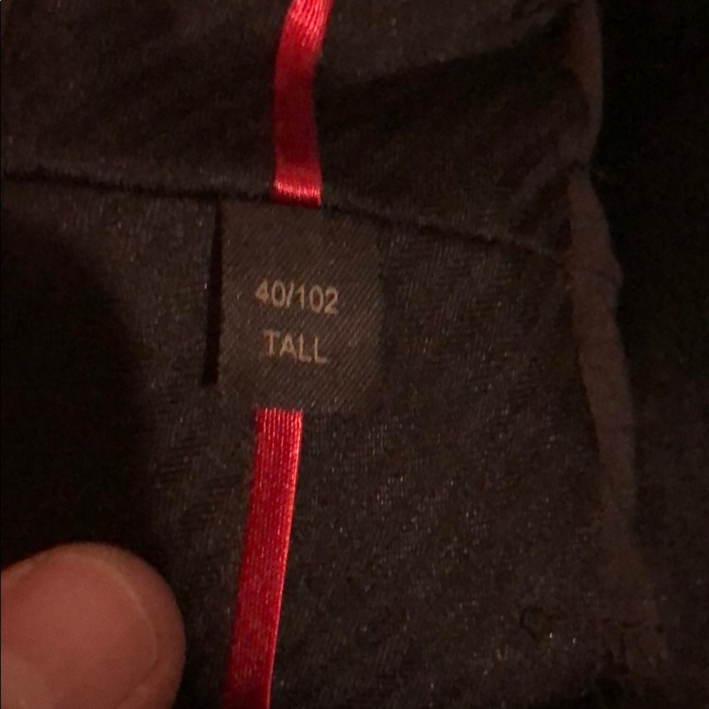 Men’s suit - Picture 12 of 13